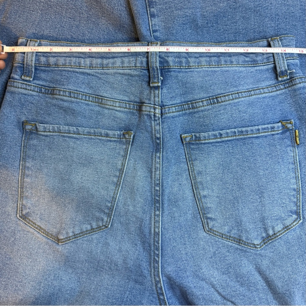 Women’s Vibrant MIU Wide‎ Leg Jeans - Size 13 - NWT - Picture 4 of 10